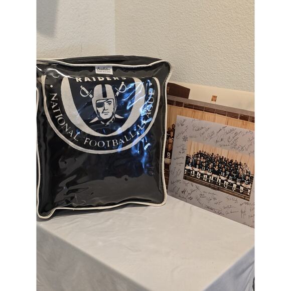 Vintage NFL Oakland Raiders Pendleton Blanket and Seat Cushion NOS Read Descript - Picture 1 of 9